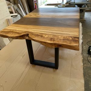 Tavolo Salotto In Legno Di Ulivo E Noce