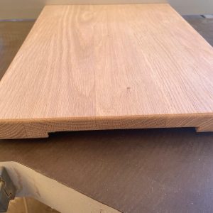 Tagliere In Rovere Squadrato con piedini